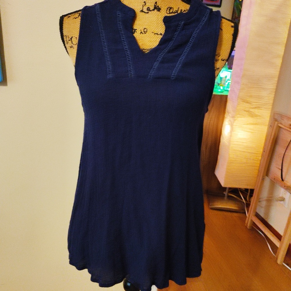 Ember Sz M (tag says L but M fit)-Tunic- with flattering fit